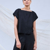 INEMURI TOP ESCOTE CUADRADO NEGRO